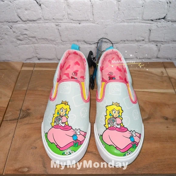 Super Mario Peach Slip On Shoe - Picture 1 of 7